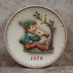 Hummel 272 1979 Annual Plate,  Singing Lesson
