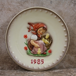 Hummel 278 1985 Annual Plate, Chick Girl