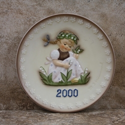Hummel 921 Garden Splendor, 2000 Annual Plate