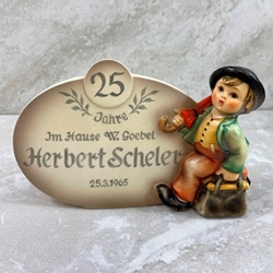 M.I. Hummel Figurines, Years of Service Plaque
