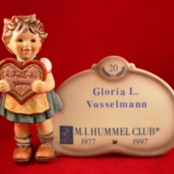 M.I. Hummel 717 Valentine Gift Plaque, Personalized, Tmk 7, Gloria L. Vosselmann, Type 1