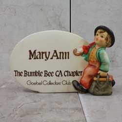 M.I. Hummel 187-A M.I. Hummel Plaque, Tmk 6, Mary Ann Bumble Bee CA Chapter, Type 1