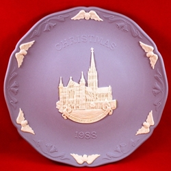 Wedgwood Christmas Plate 1988 Salisbury Cathedral