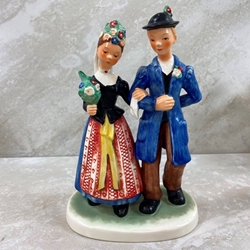 Goebel Figurine, Hahn 501 European Wedding Day Tmk 4