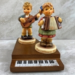 Hummel 2171 #452 Musical Medley Collector's Set