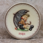 Hummel 274 1981 Annual Plate, Umbrella Boy