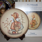 Hummel 292 Meditation Plate