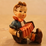 Hummel 390 Boy with Accordion