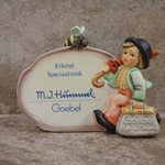 Hummel 900 Merry Wanderer Plaque, Dutch Language