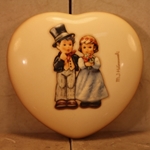 Hummel 2152 Dearly Beloved Trinket Box