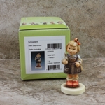 Hummel 2270 Little Seamstress