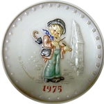 Hummel 268 Little Fiddlers 1975 Annual Plate, Never Issued!