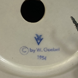 Trademark Tmk 2 Full Bee, © by W. Goebel 1954