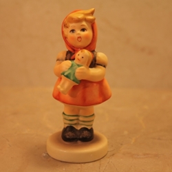 Hummel 239B Girl with Doll