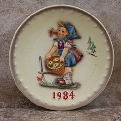 Hummel 277 1984 Annual Plate, Little Helper