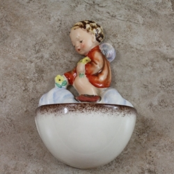 Hummel 206 Angel Cloud, Holy Water Font