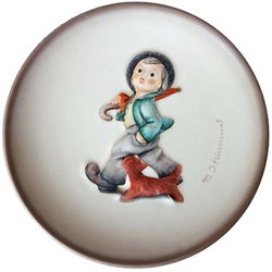 Miniature Plate, Hummel 5/T 2002 Strolling Along