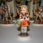 M.I. Hummel 81 2/0 School Girl, 1982, Tmk 6