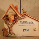 M.I. Hummel 822 Hummelnest, Personalized, Plaque, 1998, Tmk 7