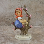 M.I. Hummel Figurines 141 3/0 Apple Tree Girl / Disney Figurines 50 Years, Type 1