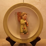 M.I. Hummel 693 Festival Harmony with Flute 1995, Annual Christmas Plate Tmk 7, Type 1