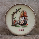 M.I. Hummel 271 Happy Pastime 1978 Annual Plate Tmk 5, Type 1