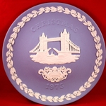 Wedgwood Christmas Plate 1975 Tower Bridge