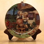 Danbury Mint, M I Hummel Plate ~ Squeaky Clean