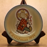 Berta Hummel Plate, 1975 Christmas, Christmas Child, 5th Issue