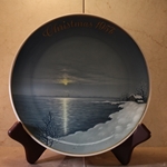 Rosenthal Weihnachten Christmas Plate, 1957 Type 1 English inscription (CHRISTMAS)