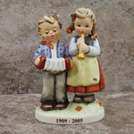 M.I. Hummel 218 2/0 Birthday Serenade, 96th Anniversary, Tmk 8, Type 1