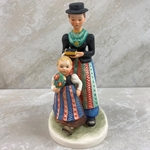 Goebel Figurine, Hahn 503 Wedding Bride with bouquet Maid Tmk 4