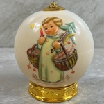 M.I. Hummel 3015 Christmas Angel Ceramic, Ball Ornament, Tmk 6