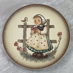 M.I. Hummel 294 Sweet Greetings, Plate, Tmk 7