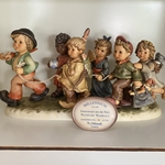 M.I. Hummel 2000 Worldwide Wanderers, 2000 Millennium, Limited Edition No. 1,486 of 2000, Tmk 8