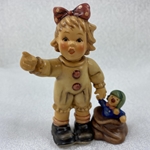 M.I. Hummel 2089/A Looking Around, M.I. Hummel Club 2001/2002, Tmk 8