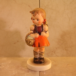 M.I. Hummel 81 2/0 School Girl, Tmk 3 (4)