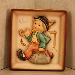 M.I. Hummel 92 Merry Wanderer, Plaque, M.I. Hummel Signature Back, Tmk 6