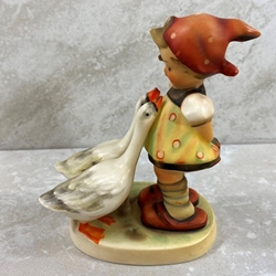 M.I. Hummel 47/0 Goose Girl Tmk 3, Type 4