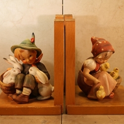 M.I. Hummel 61/A Playmates Bookends Tmk 2, Type 1