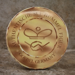 M.I. Hummel Aufsteller Plaque Authentische M.I. Hummel Figur  Tmk 6, Type 1