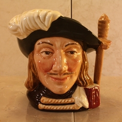 ‎Royal Doulton® Three Musketeers Aramis 3 1-2 Mug 877527