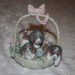 ‎Lladro Figurine, #1441 A Litter Of Love