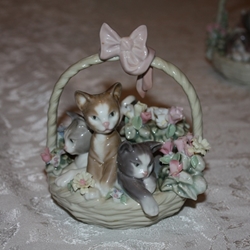 ‎Lladro Figurine, #1444 Purr-Fect