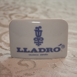 ‎Lladro Figurine, Dealer Plaque