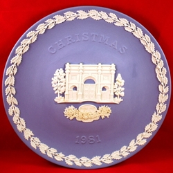 Wedgwood Christmas Plate 1981 Marble Arch