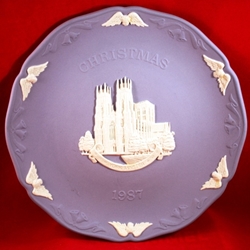 Wedgwood Christmas Plate 1987 York Minster Cathedral