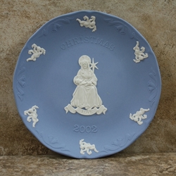 Wedgwood Christmas Plate 2002 Love