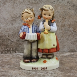 M.I. Hummel 218 2/0 Birthday Serenade, 96th Anniversary, Tmk 8, Type 1