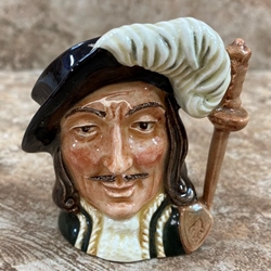 ‎Royal Doulton® Three Musketeers Athos Miniature Mug D6509